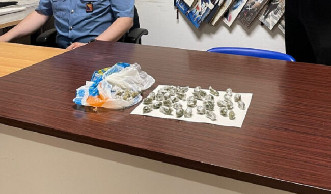 Lentini, 46 dosi di marijuana negli slip: arrestato 22enne