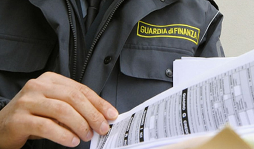 Palermo, fatture false per 16 milioni: 5 arresti