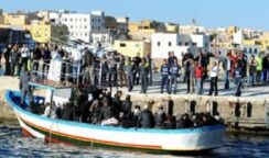 Sbarchi continui a Lampedusa, arrivati quasi 400 migranti