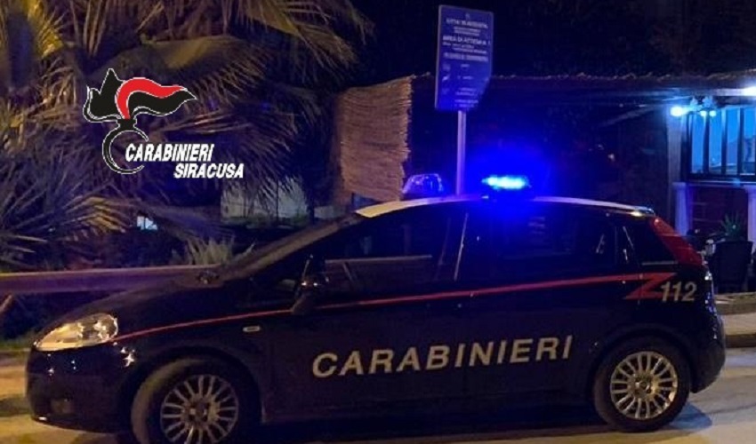 Minacce e aggressioni all'ex compagno: una 47enne di Augusta ai domiciliari