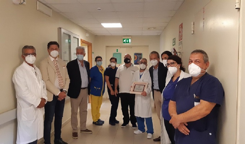 Il presidente nazionale dell'Ail, Vignetti, in visita al reparto di Ematologia del Muscatello di Augusta