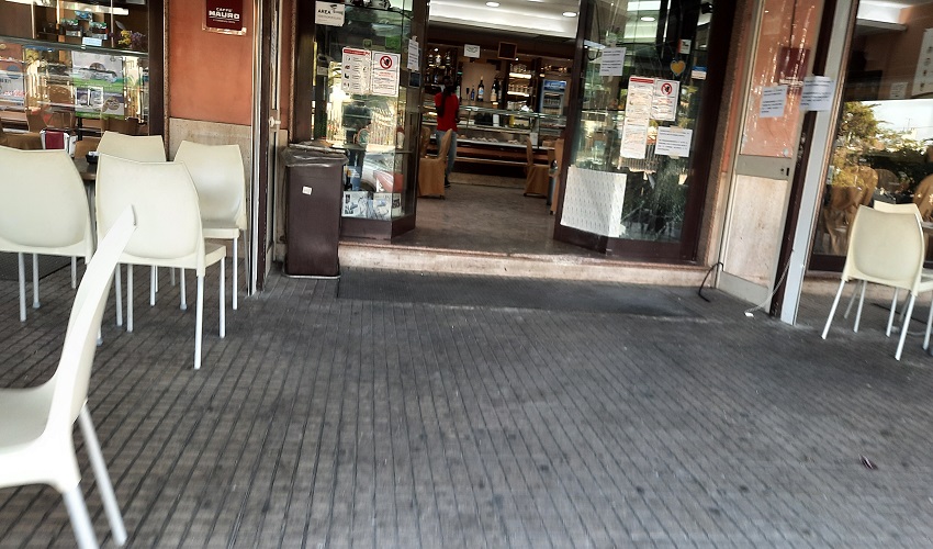 Bomba carta a bar di Siracusa, la Fipe "Commercianti provati"