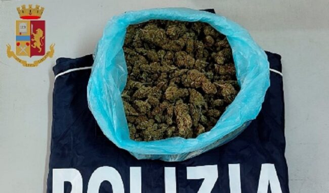 Spaccio a Siracusa, 26enne in manette e sequestro di 250 grammi di marijuana