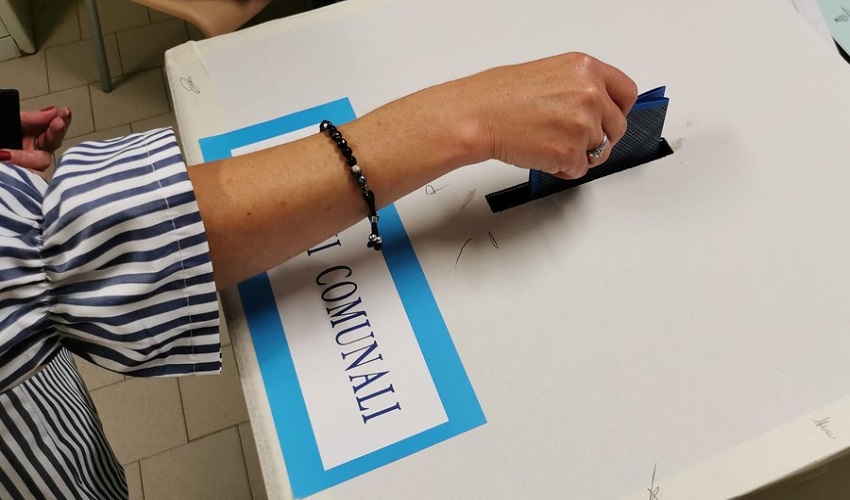 Affluenza definitiva al 56,43% nei 6 Comuni al voto in provincia di Siracusa