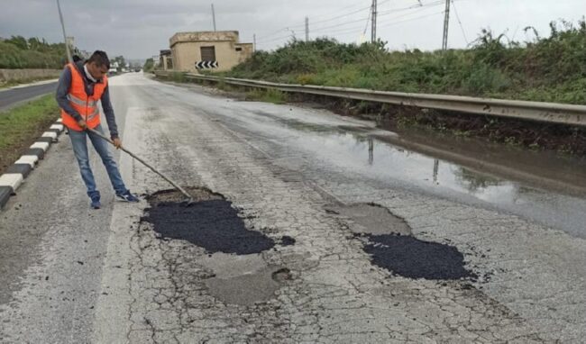 Ex 114, sistemate le 3 buche scavate dalla pioggia nel tratto Priolo-Siracusa