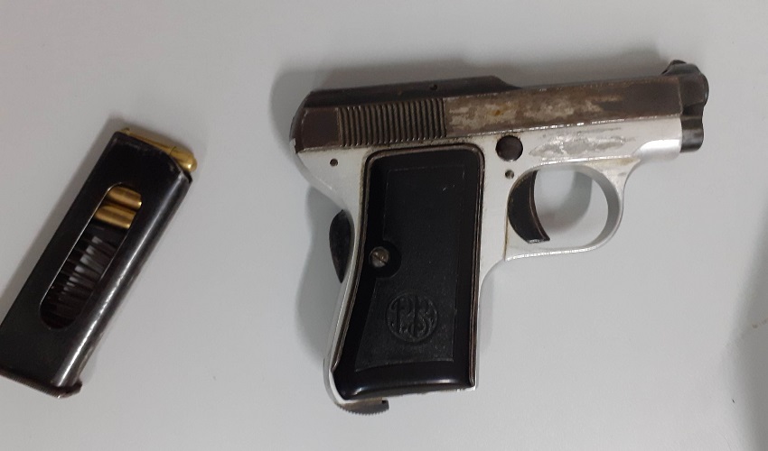 In tasca una pistola con matricola abrasa e caricatore: in manette 30enne di Siracusa