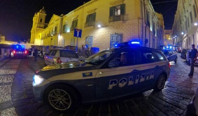 Posta sui social un video offensivo della Polizia di Stato: 24enne denunciato per diffamazione