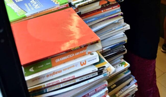 In distribuzione a Canicattini Bagni i buoni libro per gli alunni della scuola media