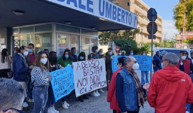 Protesta degli infermieri del Pronto soccorso dell'Umberto I: levata di scudi della politica contro la Regione