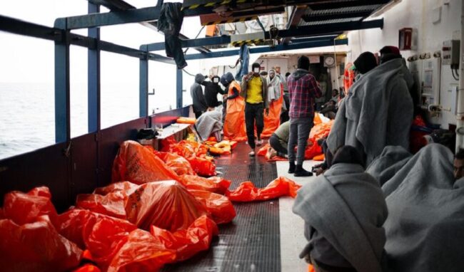 Sea Watch 4 autorizzata ad entrare nel porto di Augusta