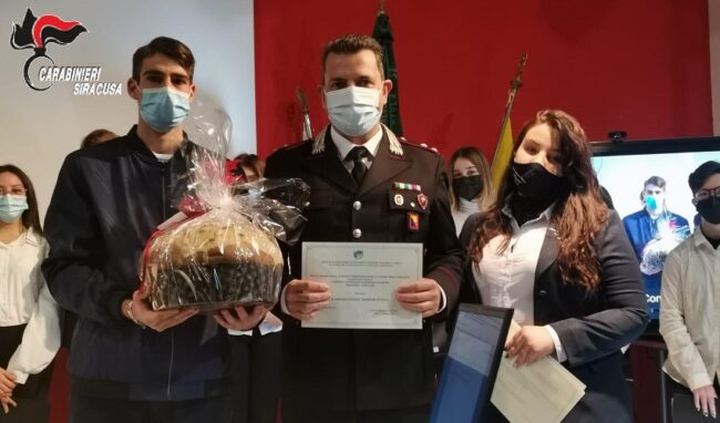 I Carabinieri di Noto premiati dagli studenti del Majorana di Avola