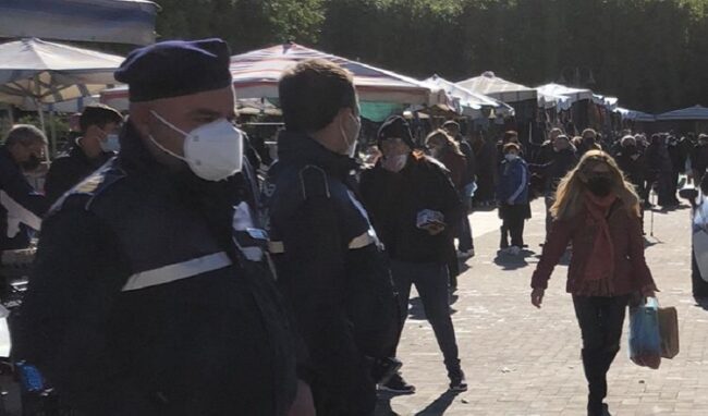 Mercati aperti in zona arancione, controlli della Municipale per garantire la sicurezza