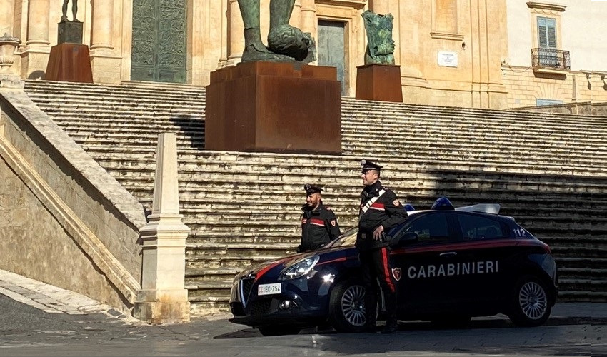 Spaccio a Canicattini Bagni: un arresto e una denuncia