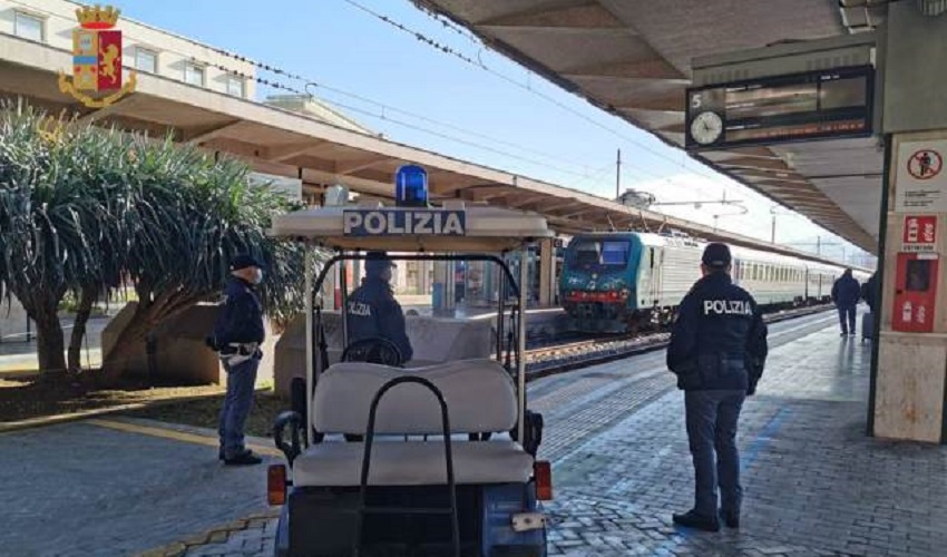 Polfer, circa 2.800 persone controllate nelle stazioni ferroviarie e a bordo dei treni