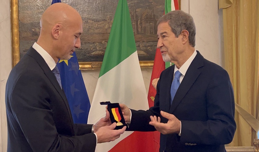 Medaglia d'oro al Valore civile di Musumeci all'astronauta Parmitano