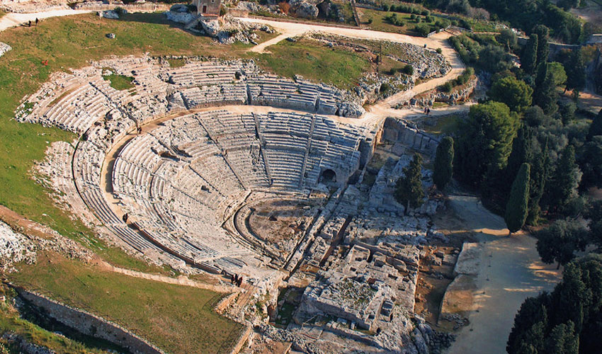 L’unicità è il criterio per gli spettacoli nei teatri antichi