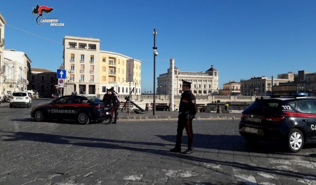 Furto in un ristorante di Ortigia: 2 denunciati