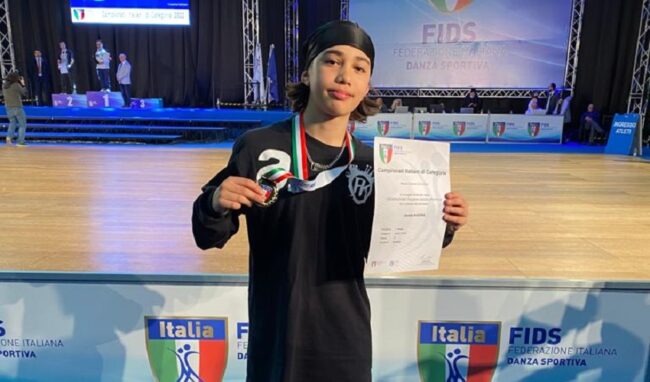 Il ballerino siracusano Davide Inserra medaglia d'oro ai Campionati italiani