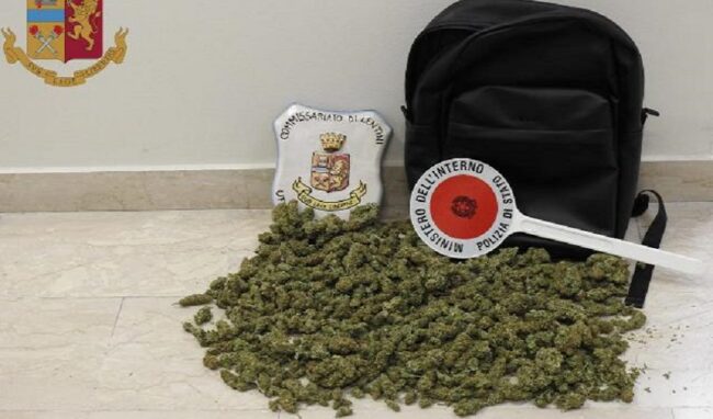 Controlli antidroga: arrestato 37enne con mezzo chilo di marijuana
