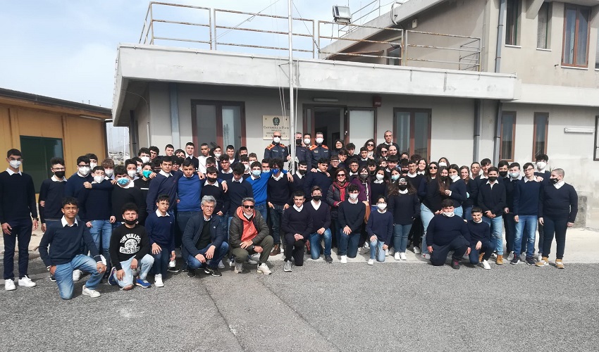 Battesimo del mare per gli studenti del Nautico Rizza