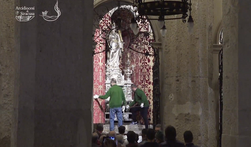 Vigilia della Festa del Patrocinio di Santa Lucia: la cerimonia di apertura della nicchia