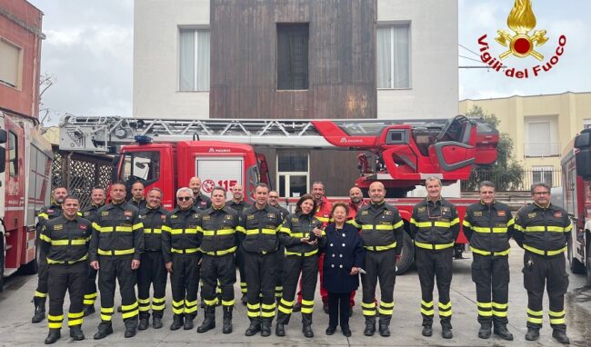 Spilla Unicef ai Vigili del fuoco di Siracusa