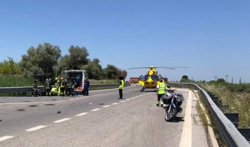 Grave incidente stradale sulla 124: motociclista in elisoccorso a Catania