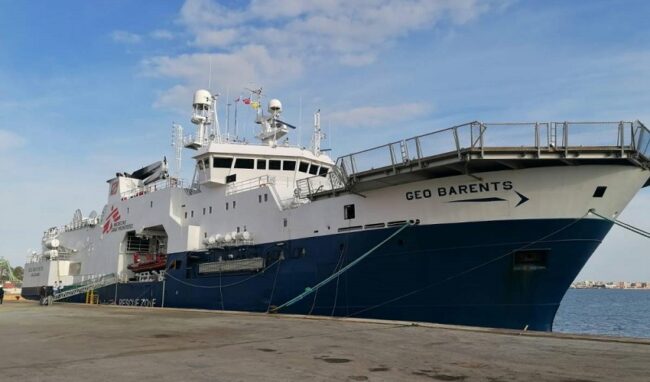 Arrivata ad Augusta la Geo Barents con 471 migranti