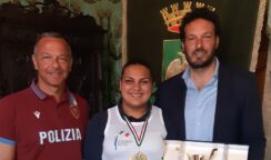 Premiata dal sindaco Italia la campionessa juniores di pugilato Maria Nicolosi