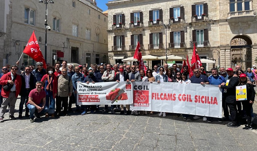 Appalti di servizi, sit in a Siracusa per il ripristino della clausola sociale