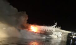 Violento incendio divampa su uno yacht che finisce affondato