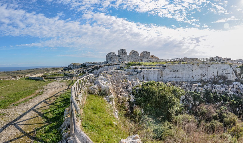 “Fai Bella l’Italia”, riqualificato il parco antistante il Castello Eurialo