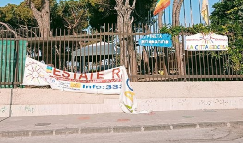 Strappato lo striscione di Arciragazzi alla Cittadella dello sport