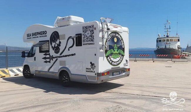 Un camper per i volontari di Sea Shepherd: è stato intitolato a Enzo Maiorca