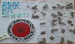 Sequestro di 50 dosi di droga in via Santi Amato