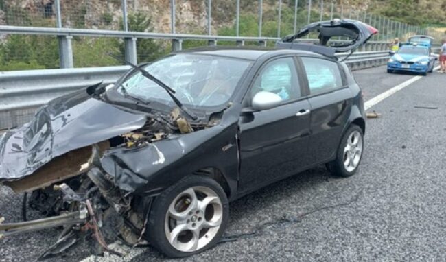 Incidente autonomo sulla A2 nel Cosentino: perde la vita un 56enne originario di Avola