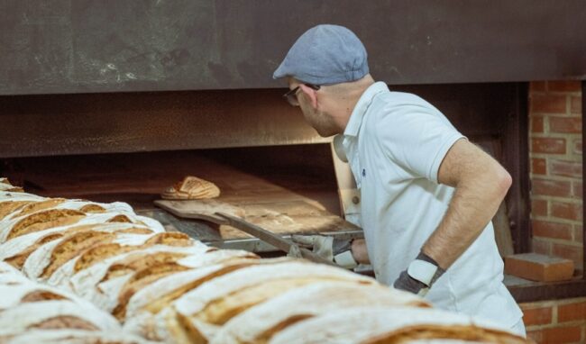 Caro energia, a rischio la produzione del pane artigianale. Imprese di panificazione: "Possiamo sopravvivere per altri 60 giorni"