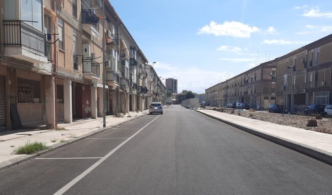 Via Giarre torna fruibile, chiusa al traffico nelle ore di mercato