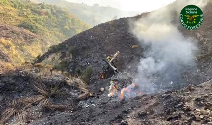 Canadair precipitato sull'Etna: riprese ricerche due piloti dispersi