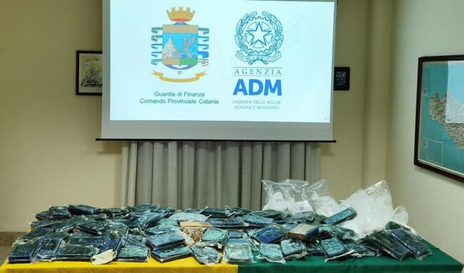 Sequestrati 110 chili di cocaina purissima al porto di Catania