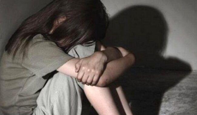 Insegnante arrestato a Caltanissetta per violenza sessuale su una bambina di 11 anni