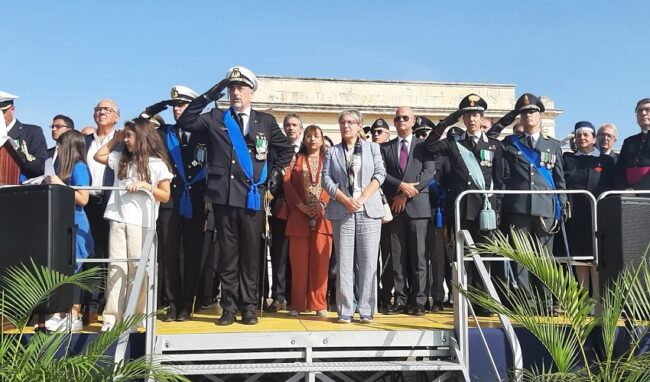 4 novembre, la celebrazione della Giornata dell'Unità d'Italia e delle Forze Armate a Siracusa. LE FOTO