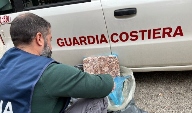 Pescato senza tracciabilità in un ristorante di Lentini: sanzione di 1.500 euro