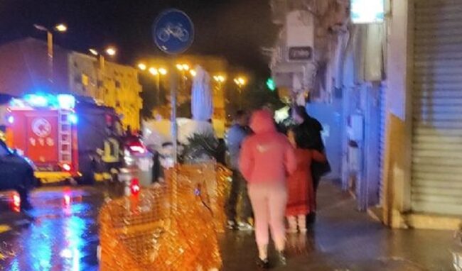 Esplosione di un ordigno in viale Santa Panagia: preso di mira un bar