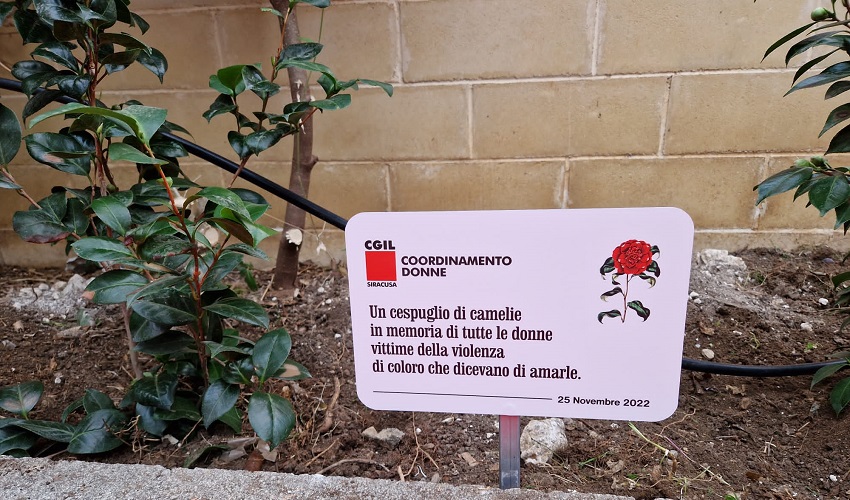 Un corner contro la violenza di genere alla Cgil di Siracusa
