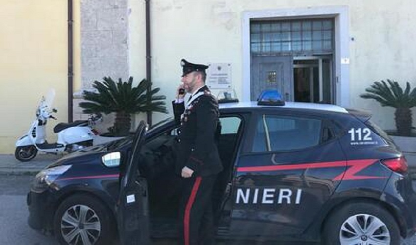 Falso cieco per 28 anni: denunciato per truffa allo Stato