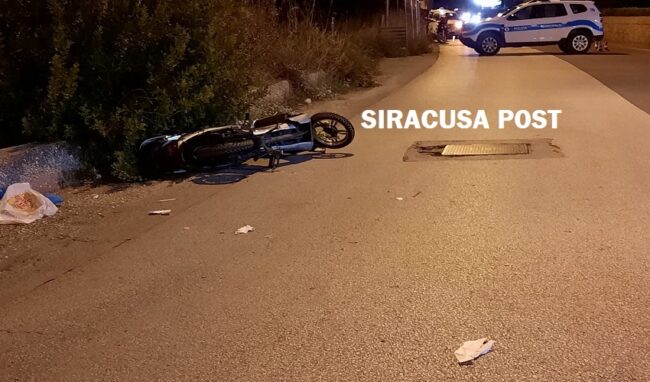 Incidente stradale in viale Epipoli: coinvolti un motociclo elettrico e un'auto. Due feriti