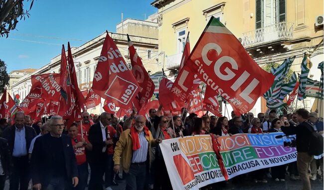 Vertenza Lukoil, la provincia di Siracusa in piazza per il futuro del Petrolchimico