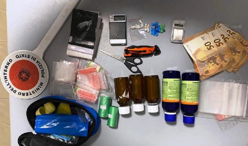 In tasca 3 grammi di cocaina: arrestato 44enne in Ortigia