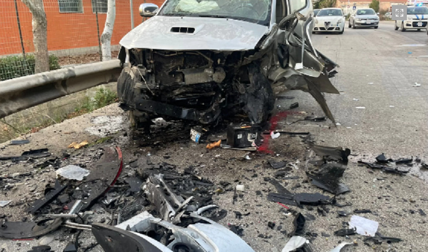 Scontro frontale tra due auto a Priolo: 2 feriti. Uno in elisoccorso a Catania